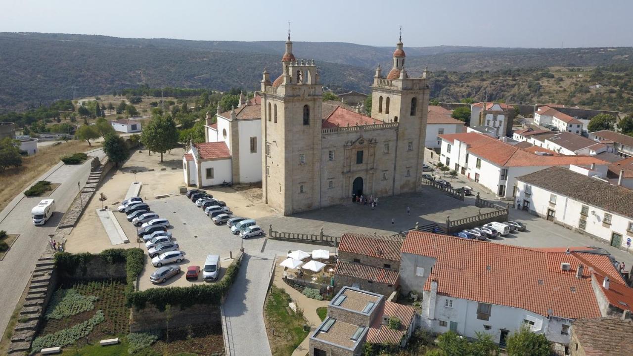 Pensao Vista Bela Hotel Miranda do Douro Eksteriør billede