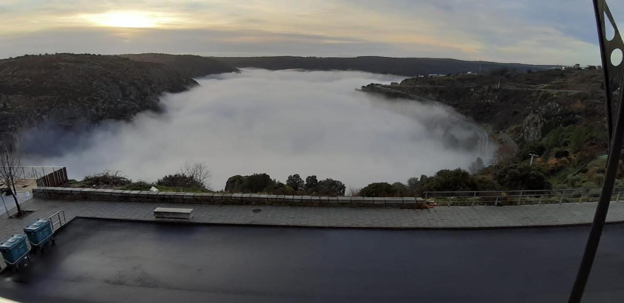 Pensao Vista Bela Hotel Miranda do Douro Eksteriør billede
