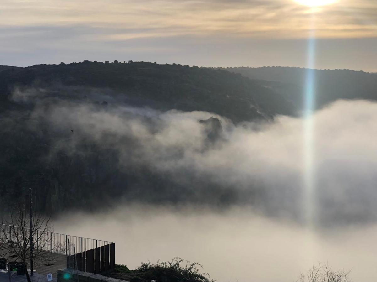 Pensao Vista Bela Hotel Miranda do Douro Eksteriør billede